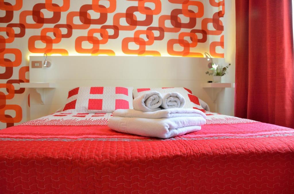 Far Home Plaza Mayor Мадрид Номер фото